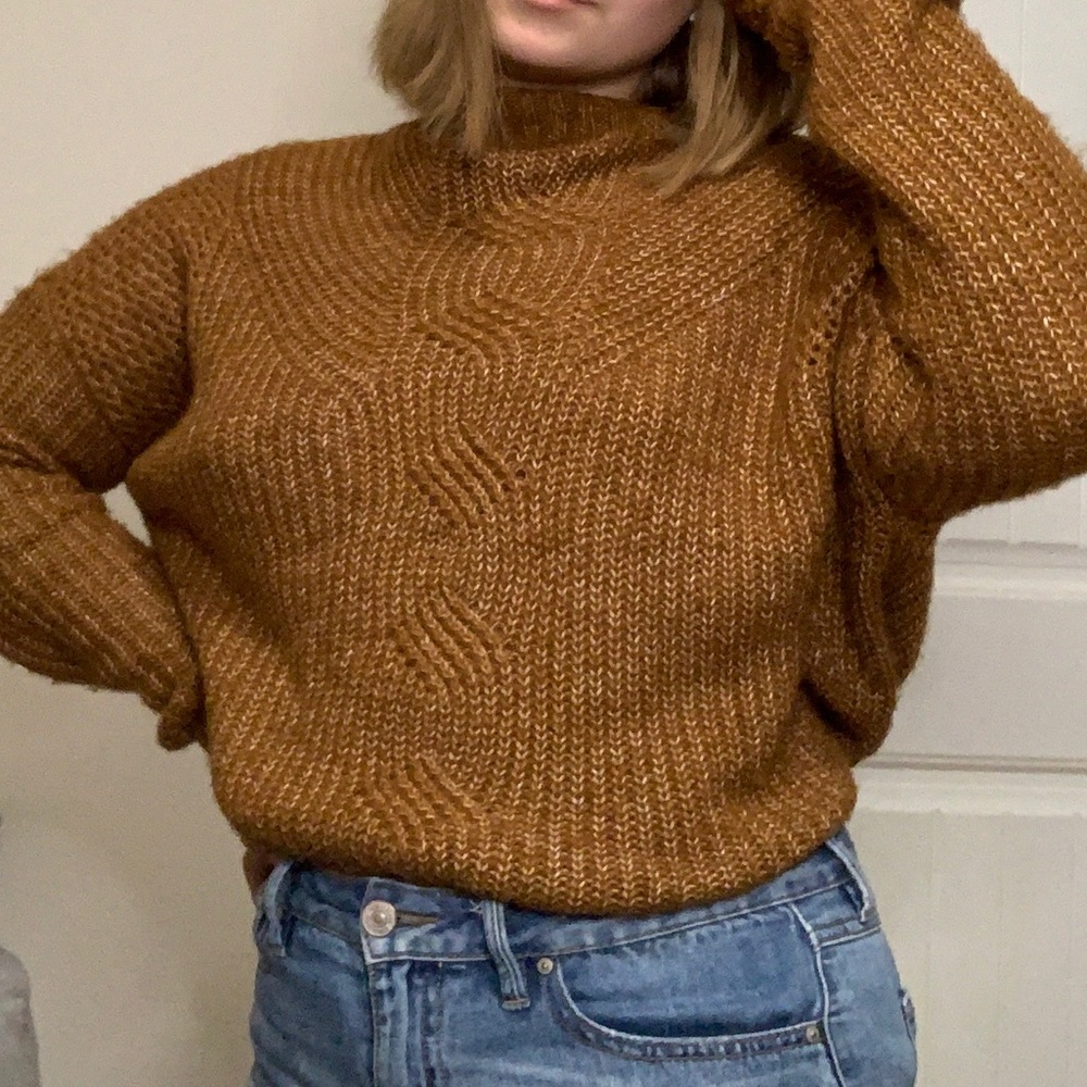 Sweater - Picture 3 of 4